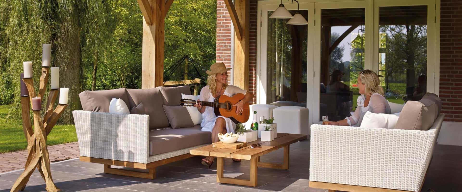 The Role Of Deck Contractors In Tigard's Residential Landscaping Scene
