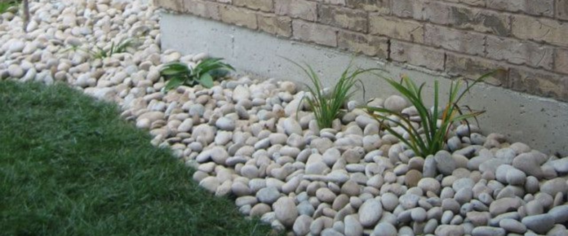 The Best Materials for Residential Landscaping
